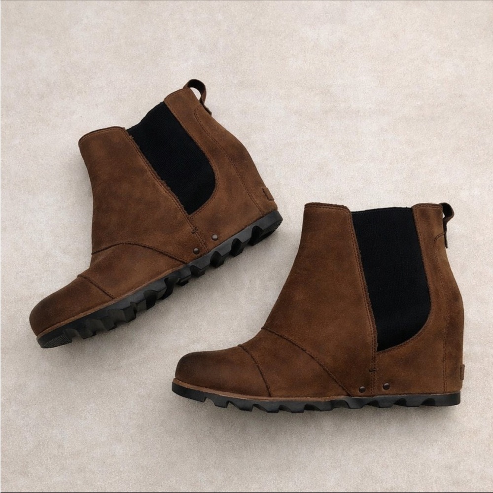 Sorel Lea Chelsea Wedge Boots Brown Leather Waterproof Size 9.5